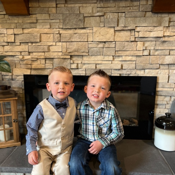 Meet your Posher, Cindy - Picture 5 of 6